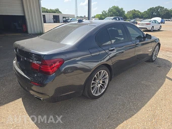 2015 BMW 7 Series Sedan 750i M SPORT LINE - miniatura 4