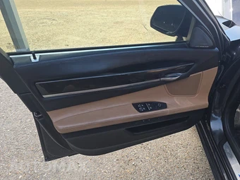 2015 BMW 7 Series Sedan 750i M SPORT LINE - miniatura 9