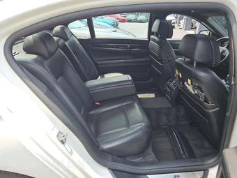 2015 BMW 7 Series Sedan 750Li M SPORT LINE - miniatura 16