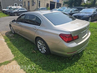 2015 BMW 7 Series Sedan 750Li - miniatura 2