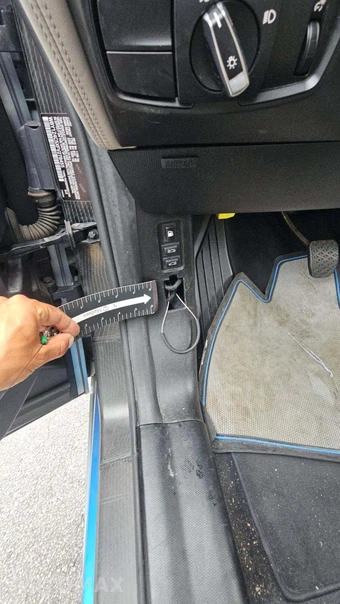 2015 BMW i3 w/Range Extender w/Rear Doors GIGA WORLD – miniatura 21