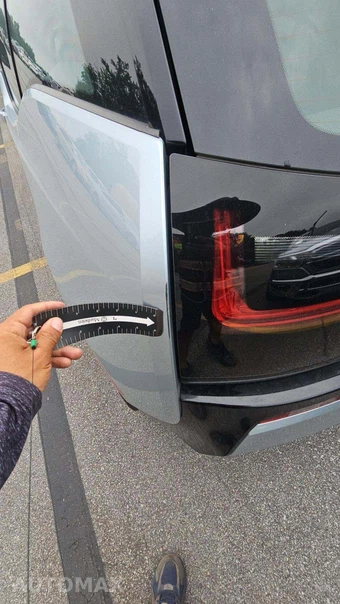 2015 BMW i3 w/Range Extender w/Rear Doors GIGA WORLD – miniatura 22