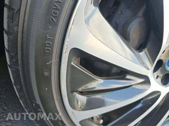 2015 BMW i8 GIGA WORLD – miniatura 32