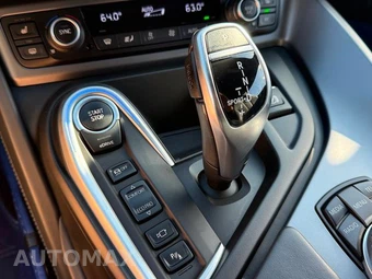 2015 BMW i8 GIGA WORLD - miniatura 32