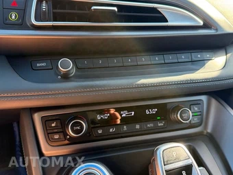 2015 BMW i8 GIGA WORLD - miniatura 33