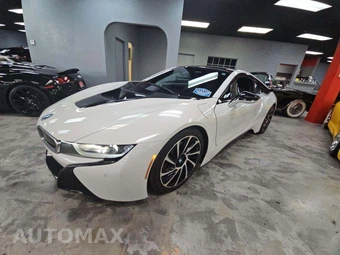 2015 BMW i8 PURE IMPULSE WORLD