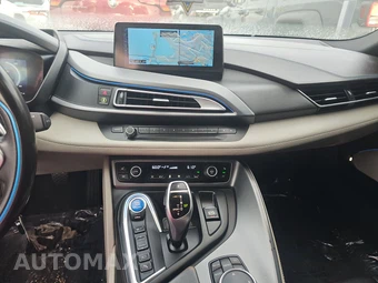 2015 BMW i8 TERA WORLD - miniatura 17