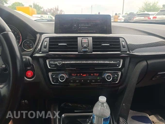 2015 BMW M3 Sedan - miniatura 10