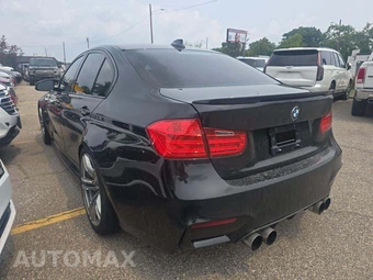 2015 BMW M3 Sedan - miniatura 2