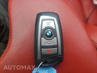 2015 BMW M3 Sedan - miniatura 8