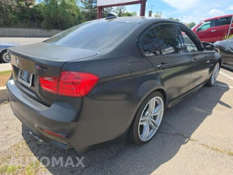 2015 BMW M3 Sedan - miniatura 3