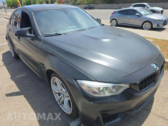 2015 BMW M3 Sedan - miniatura 4