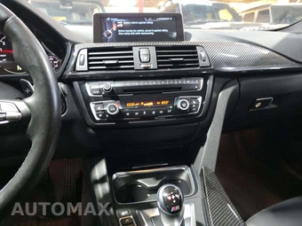 2015 BMW M3 Sedan - miniatura 10