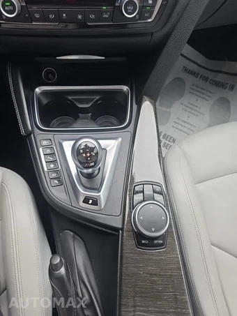 2015 BMW M3 Sedan – miniatura 25