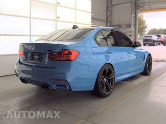2015 BMW M3 Sedan - miniatura 4