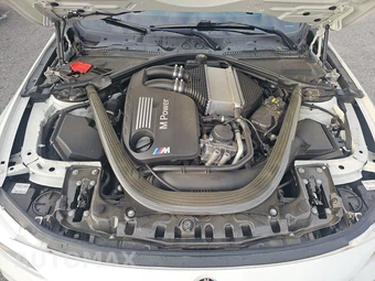2015 BMW M4 Coupe - miniatura 15