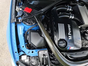 2015 BMW M4 Coupe - miniatura 22