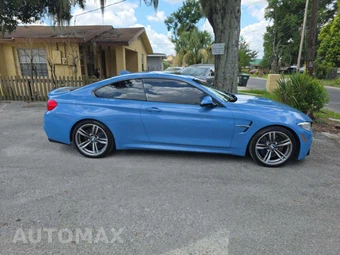 2015 BMW M4 Coupe - miniatura 4