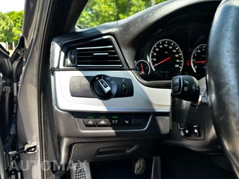 2015 BMW M5 Sedan - miniatura 39