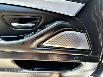 2015 BMW M5 Sedan - miniatura 42