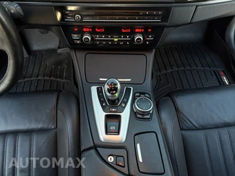 2015 BMW M5 Sedan - miniatura 43