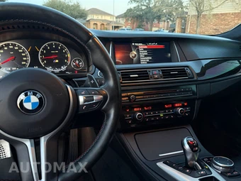 2015 BMW M5 Sedan - miniatura 53