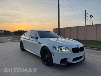 2015 BMW M5 Sedan - miniatura 6