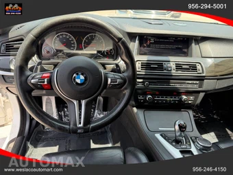 2015 BMW M5 Sedan - miniatura 13