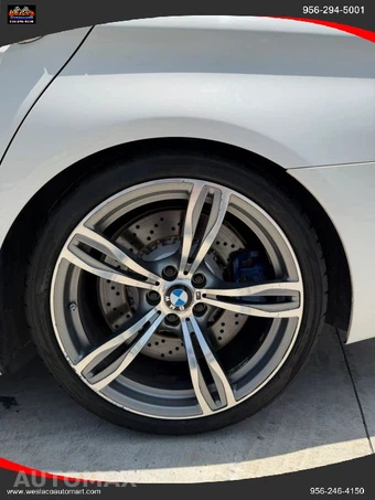 2015 BMW M5 Sedan - miniatura 29