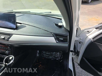 2015 BMW X1 Sports Activity Vehicle sDrive28i - miniatura 16