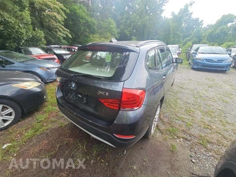 2015 BMW X1 Sports Activity Vehicle sDrive28i – miniatura 3