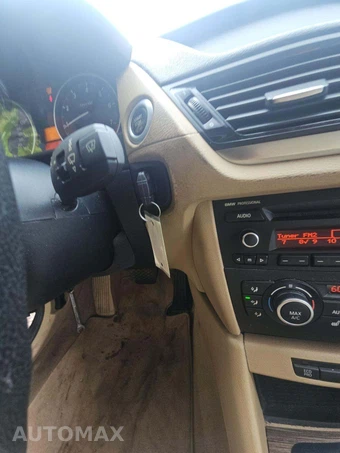 2015 BMW X1 Sports Activity Vehicle sDrive28i – miniatura 8