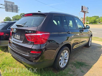 2015 BMW X3 Sports Activity Vehicle xDrive28i – miniatura 3