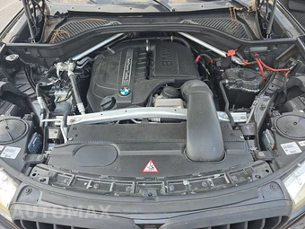 2015 BMW X5 Sports Activity Vehicle sDrive35i - miniatura 16