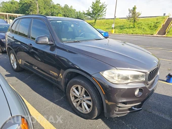 2015 BMW X5 Sports Activity Vehicle sDrive35i - miniatura 3