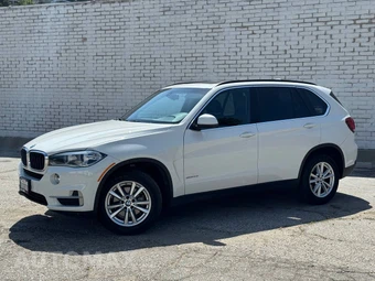 2015 BMW X5 Sports Activity Vehicle sDrive35i - miniatura 2