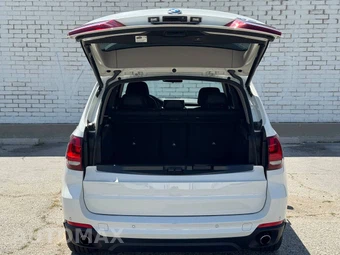 2015 BMW X5 Sports Activity Vehicle sDrive35i - miniatura 9