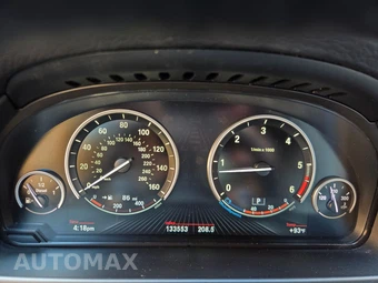 2015 BMW X5 Sports Activity Vehicle xDrive35d M SPORT LINE - miniatura 32