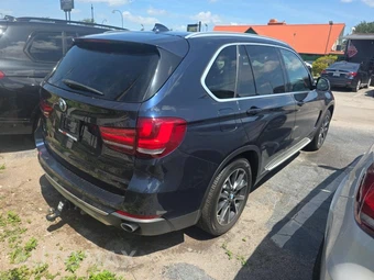 2015 BMW X5 Sports Activity Vehicle xDrive35d XLINE - miniatura 4