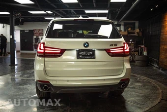 2015 BMW X5 Sports Activity Vehicle xDrive35i - miniatura 6