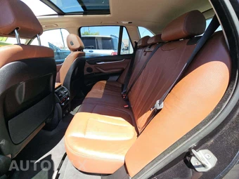 2015 BMW X5 Sports Activity Vehicle xDrive35i XLINE - miniatura 13