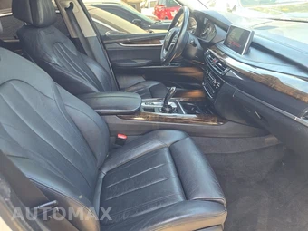 2015 BMW X5 Sports Activity Vehicle xDrive50i - miniatura 8