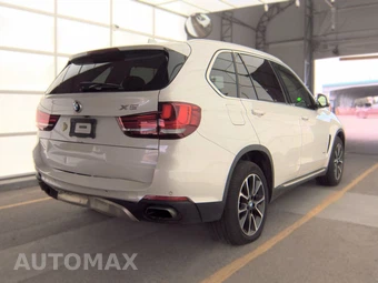 2015 BMW X5 Sports Activity Vehicle xDrive50i XLINE - miniatura 4