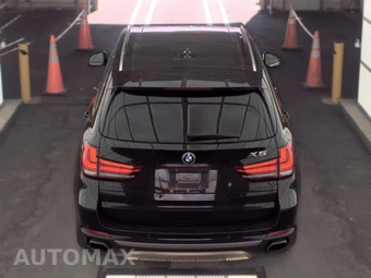 2015 BMW X5 Sports Activity Vehicle xDrive50i XLINE - miniatura 5