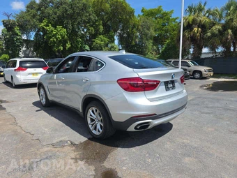 2015 BMW X6 Sports Activity Vehicle xDrive50i - miniatura 2