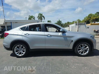 2015 BMW X6 Sports Activity Vehicle xDrive50i - miniatura 4