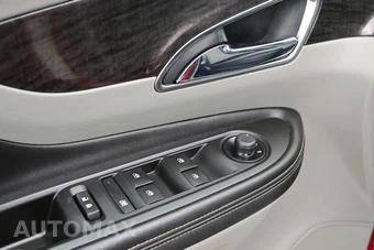 2015 Buick Encore 1SB - miniatura 17
