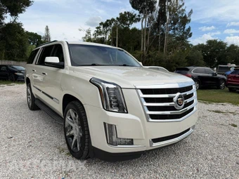 2015 Cadillac Escalade ESV Luxury 1SB - miniatura 3