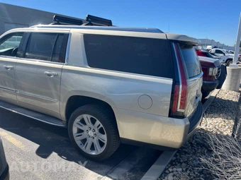 2015 Cadillac Escalade ESV Luxury 1SB - miniatura 7