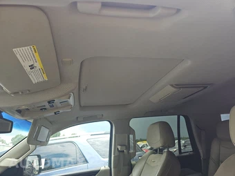 2015 Cadillac Escalade Luxury 1SB – miniatura 15